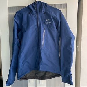 *SOLD* Arcteryx Goretex rain jacket